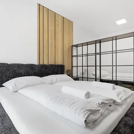 Apartment Lam Grey - Free Parking Bratislava