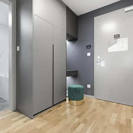 Lam Grey - Free Parking Apartment *