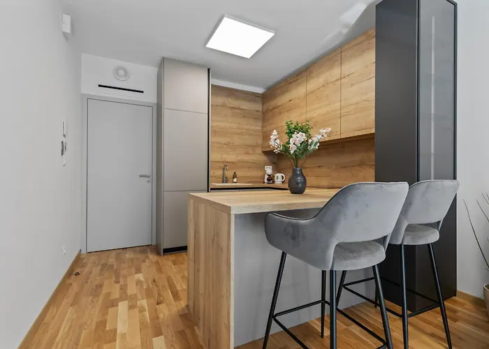 Lam Grey - Free Parking Apartman *